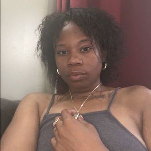 Meet your Posher, Brittney